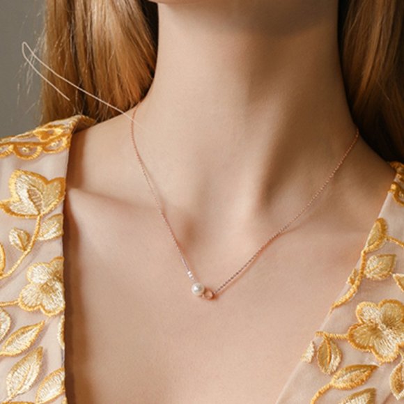 New light luxury niche simple clavicle chain - Picture 2 of 3